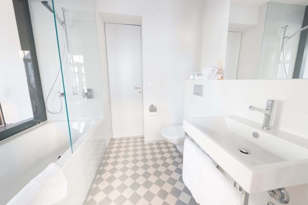 Luzern Badezimmer Möbliertes Apartment