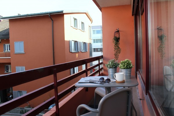 Zug Balkon Serviced Apartment