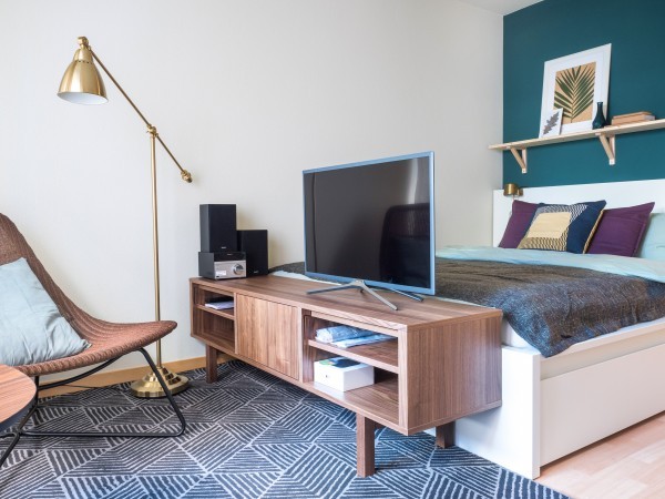 Wohnraum im Serviced Apartment Zug